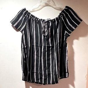 Short sleeve blouse